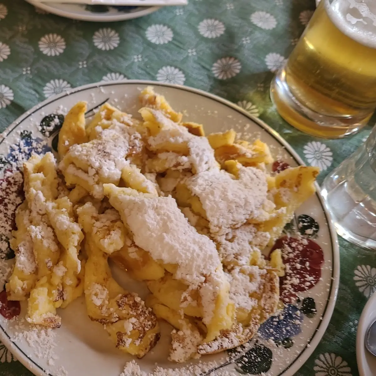 Kaiserschmarn Mit Preiselbeeren