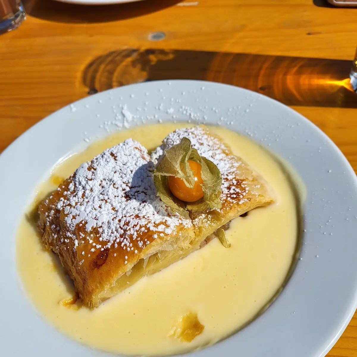 Apfelstrudel Mit Vanillesoße