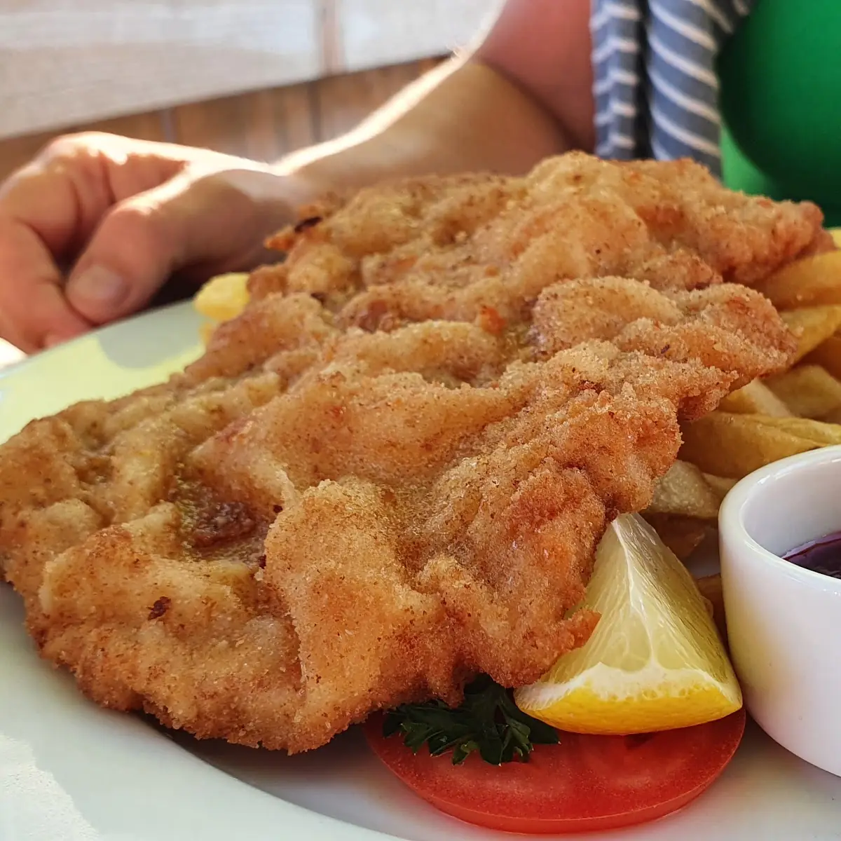 Wiener Schnitzel Paniertes Schweineschnitzel