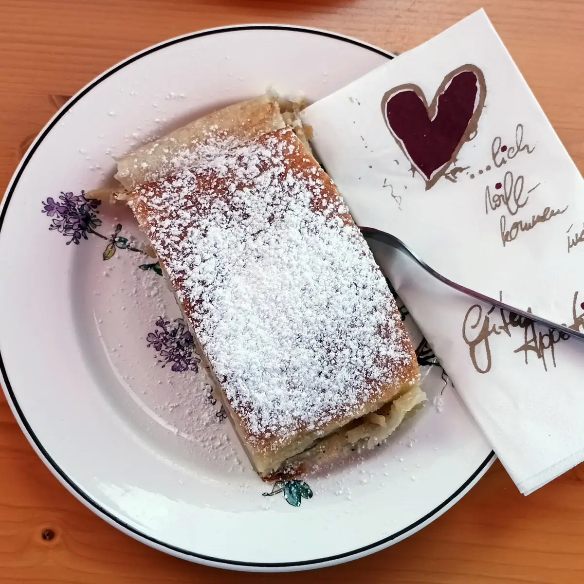 Apfelstrudel