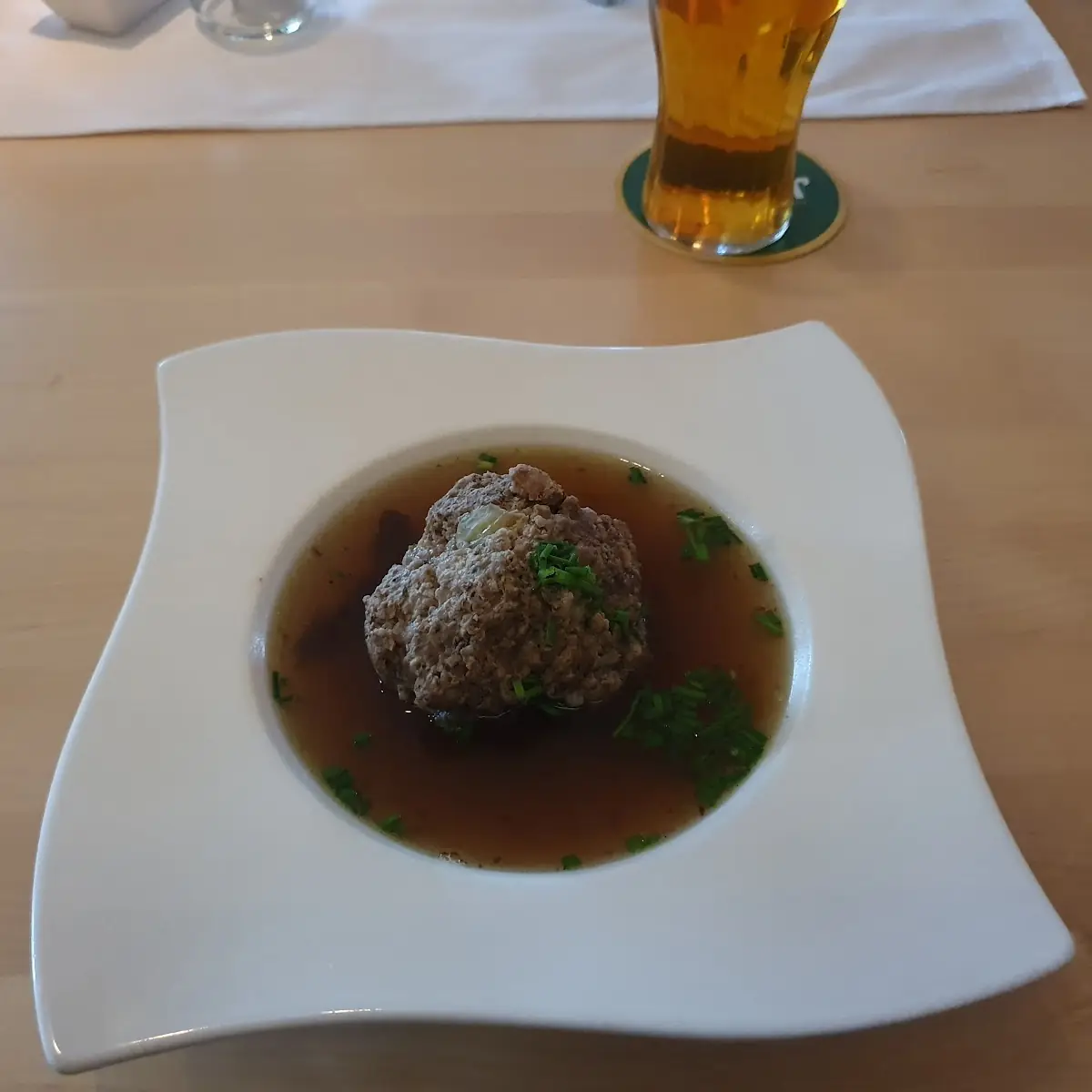 Leberknödelsuppe