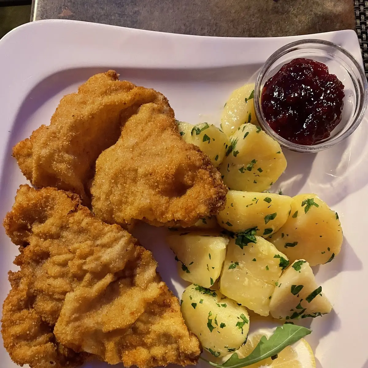 Schnitzel Mit Pommes