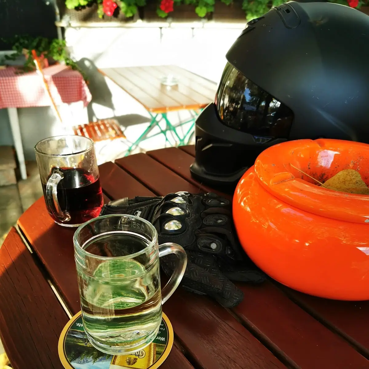 Guter Weißer Spritzer