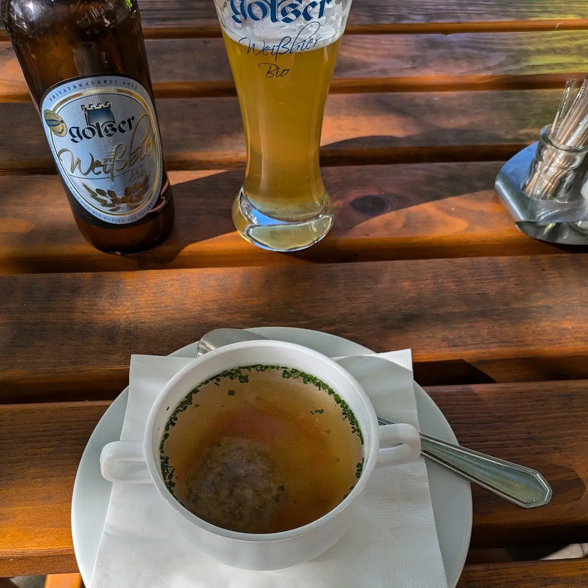 Leberknödelsuppe