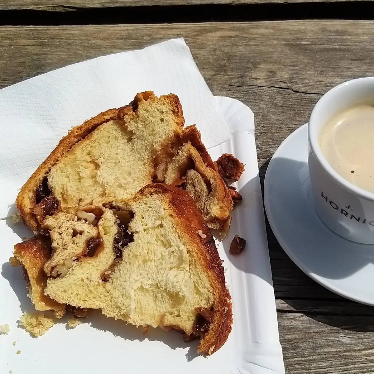 Kärntner Reindling Und Cappuccino