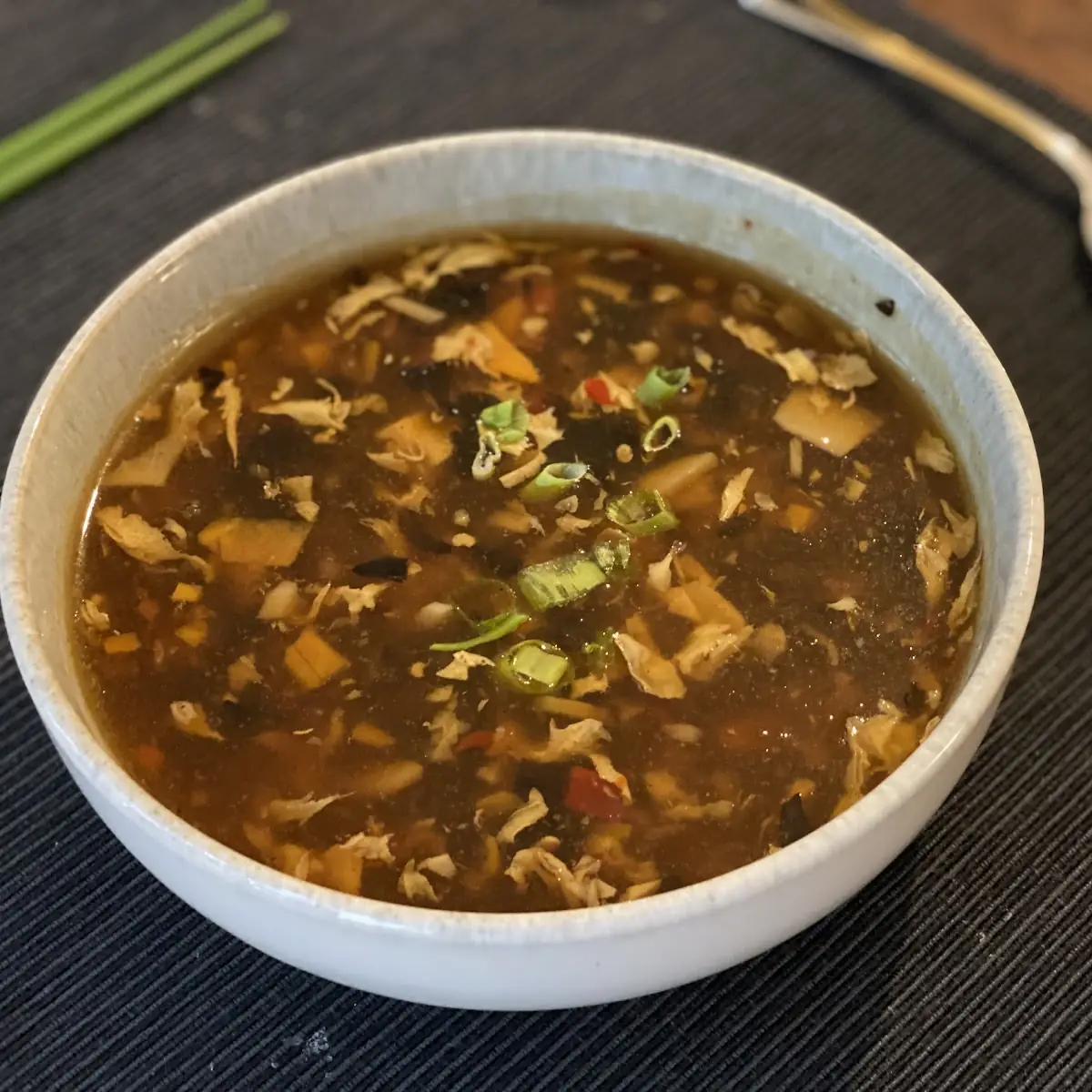 Pikant Säuerliche Suppe