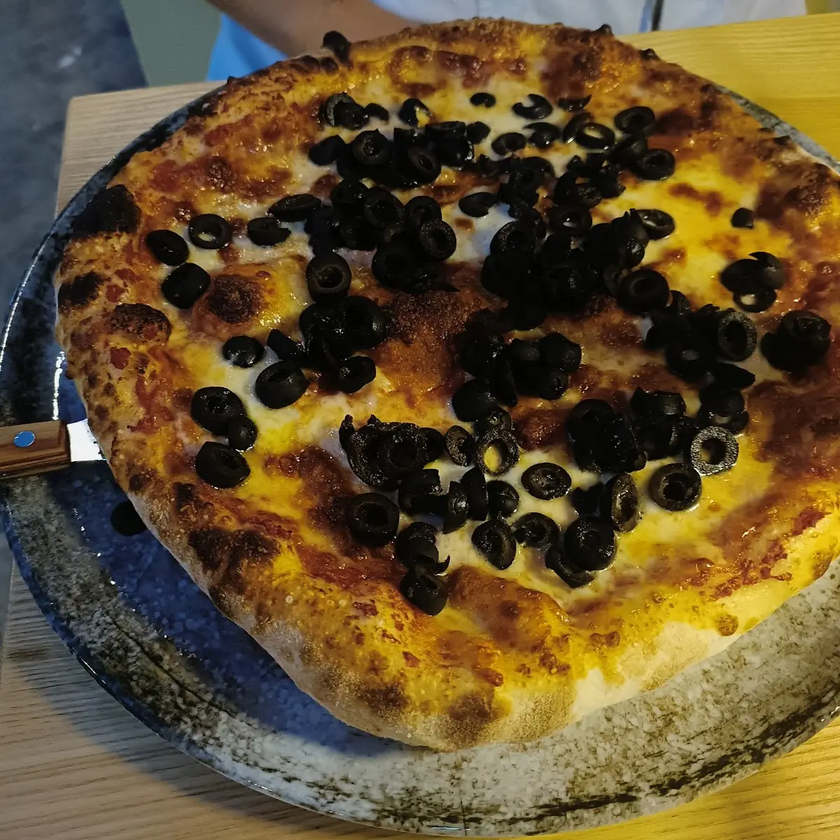 Pizza Margherita Mit Oliven