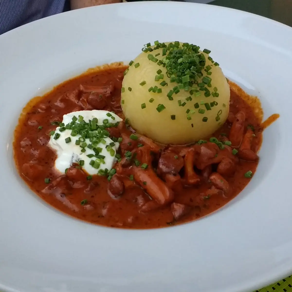 Grammelknödel Mit Sauerkraut