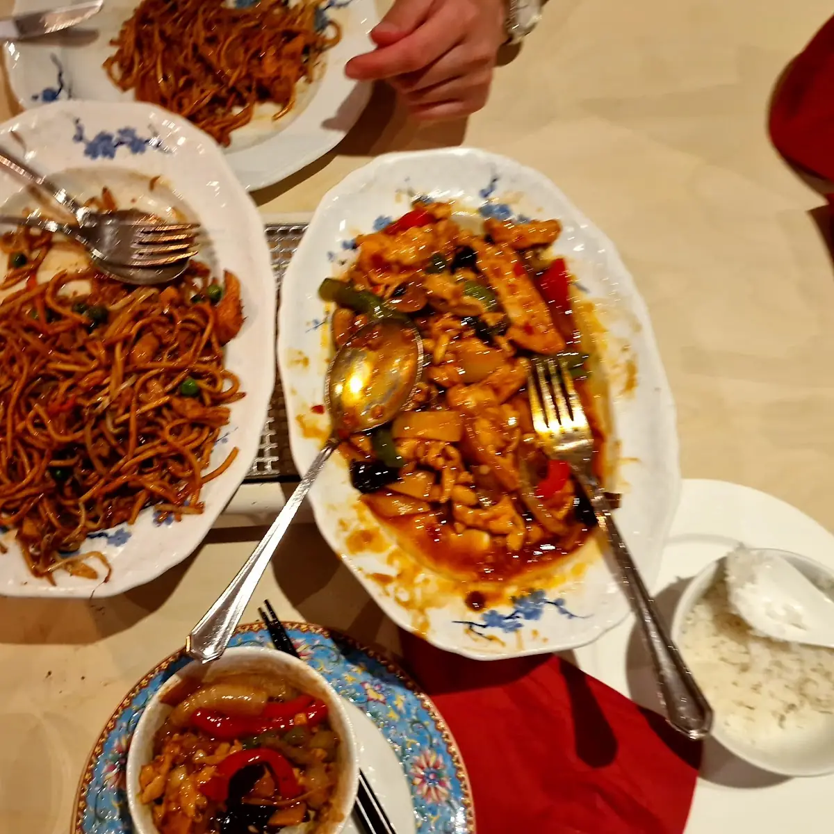 Hühnchen Mit Gebr Nudeln