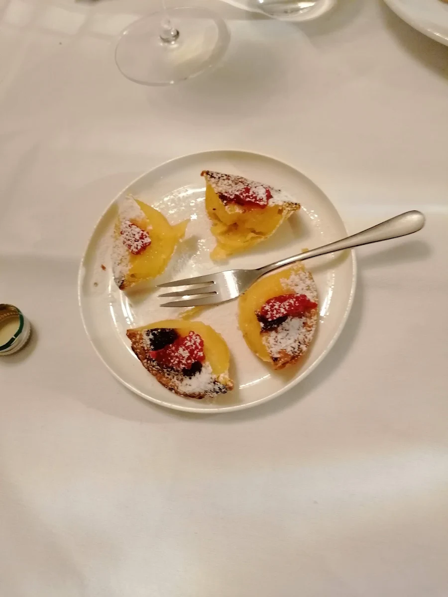 Pastel De Nata Mit Himbeeren