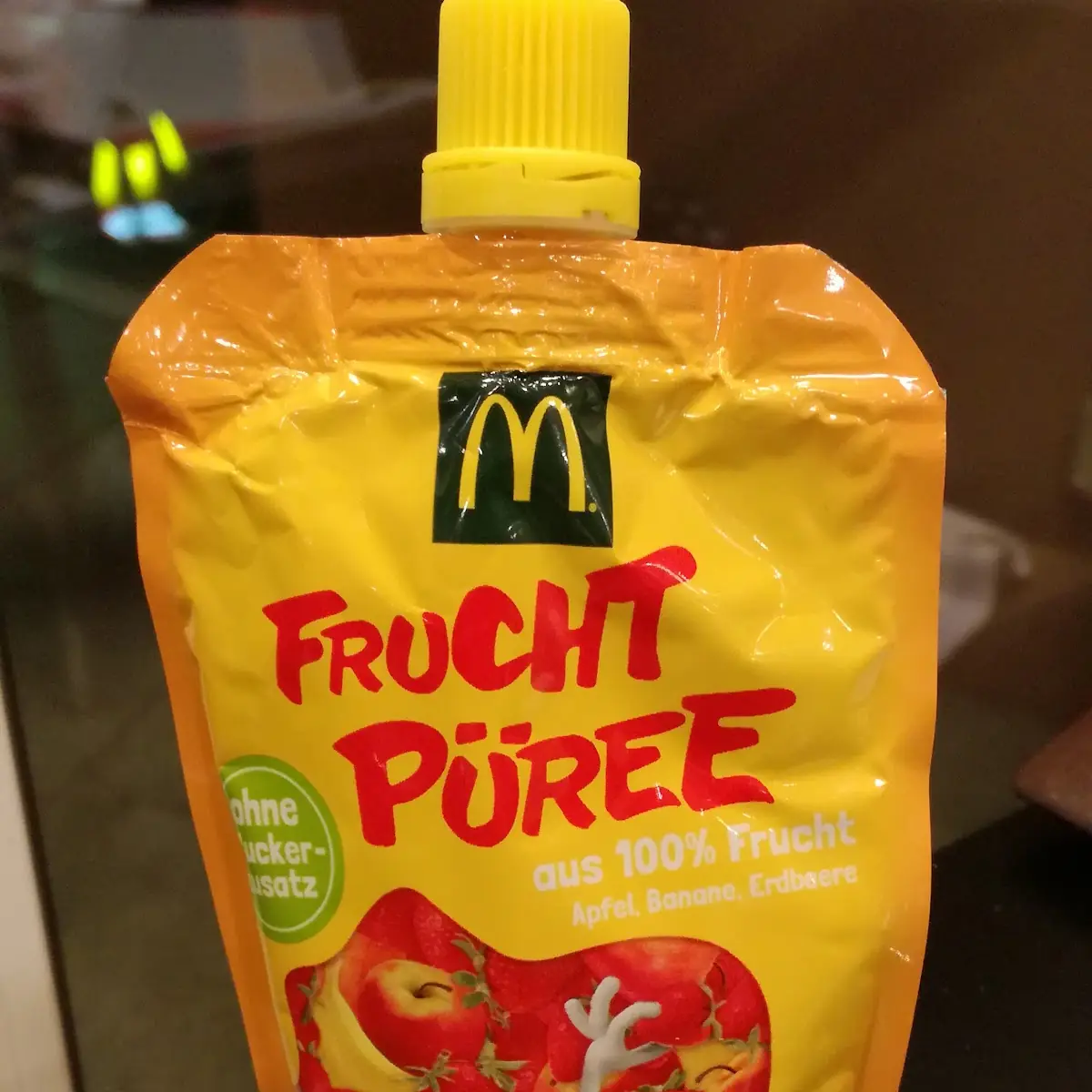 Frucht Püree Apfel Banane Erdbeere