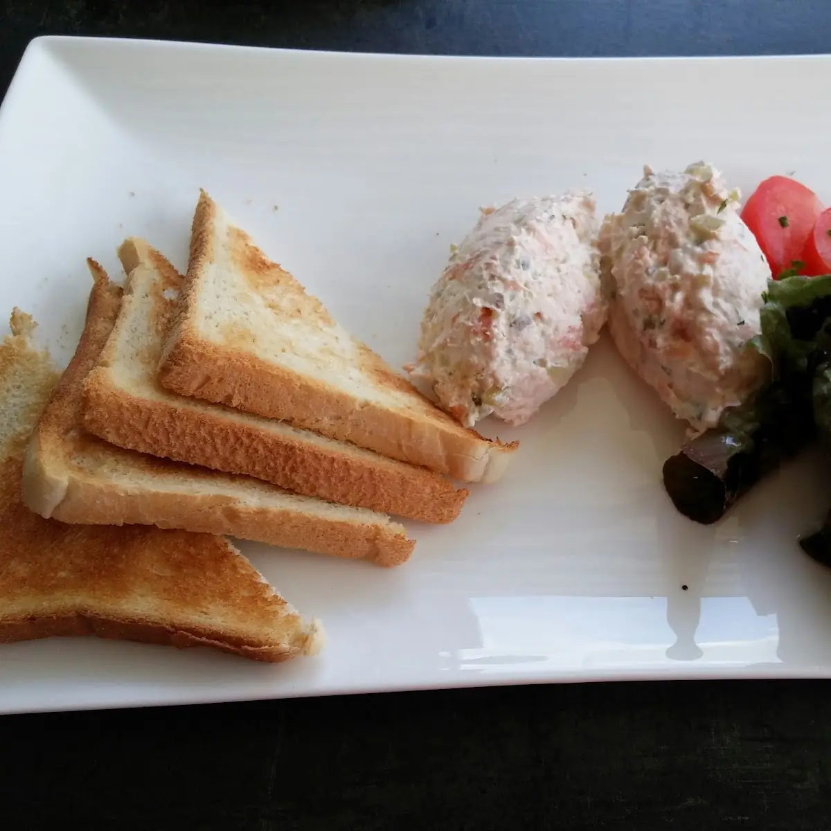 Lachs Tartar, Hotel-Restaurant Kirchenwirt Russbach Dachstein West Hotel GmbH