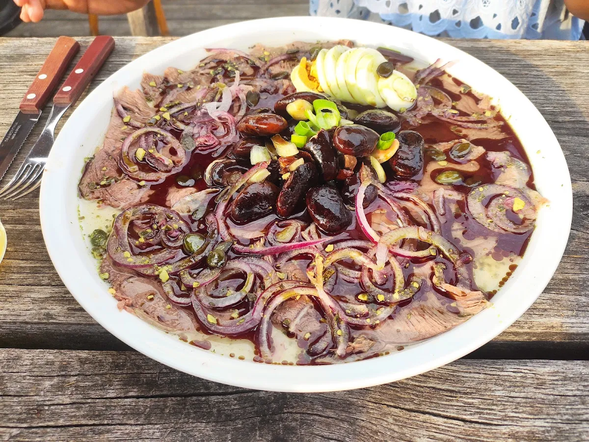 Saures Rindfleisch
