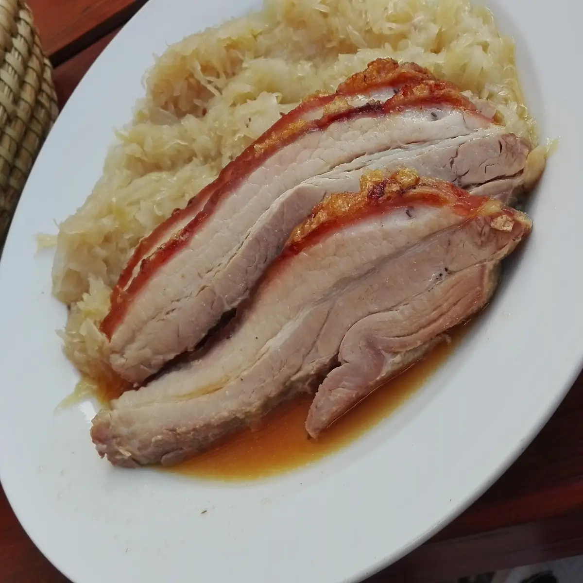 Kümmelbraten Mit Sauerkraut