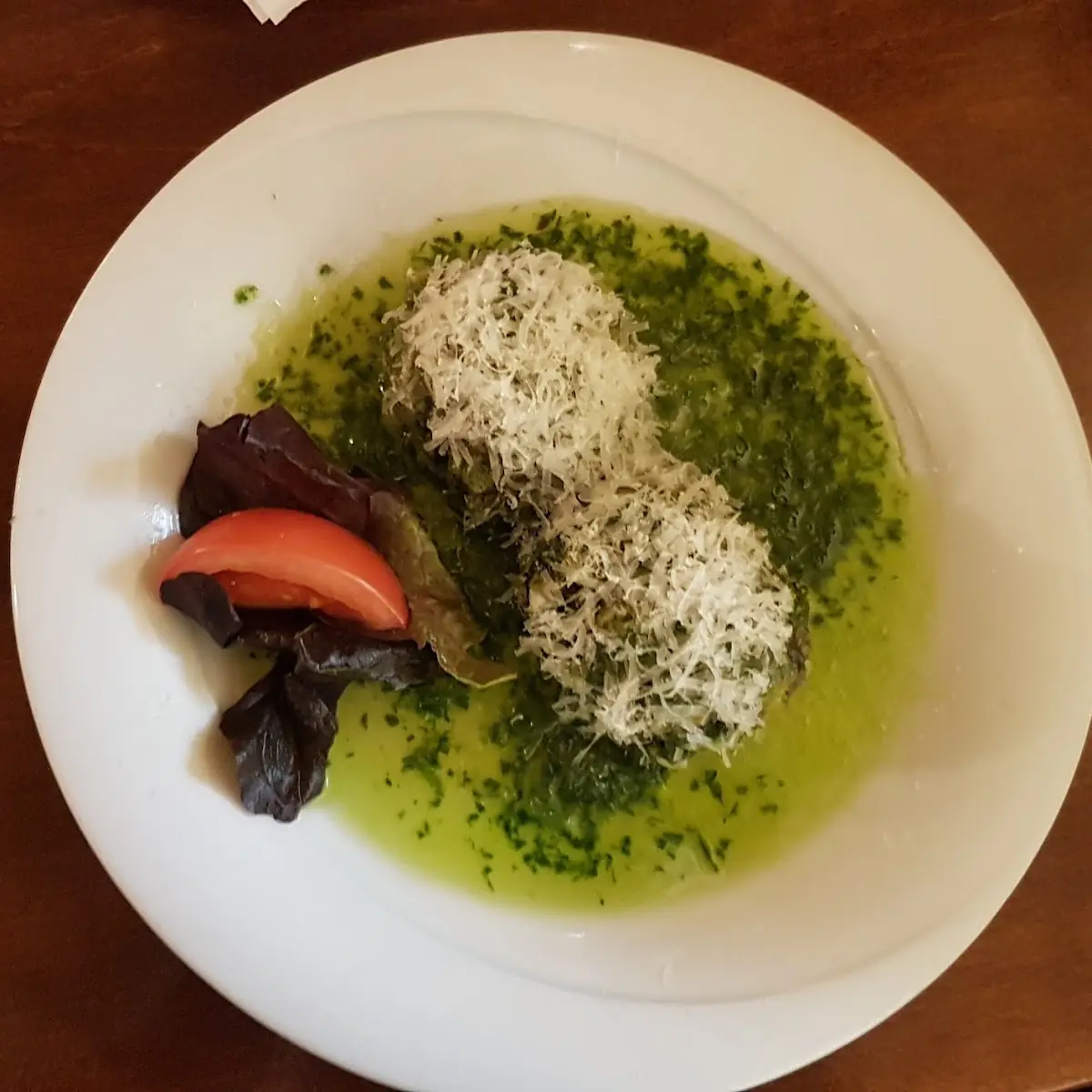Hausgemachte Spinatknödel