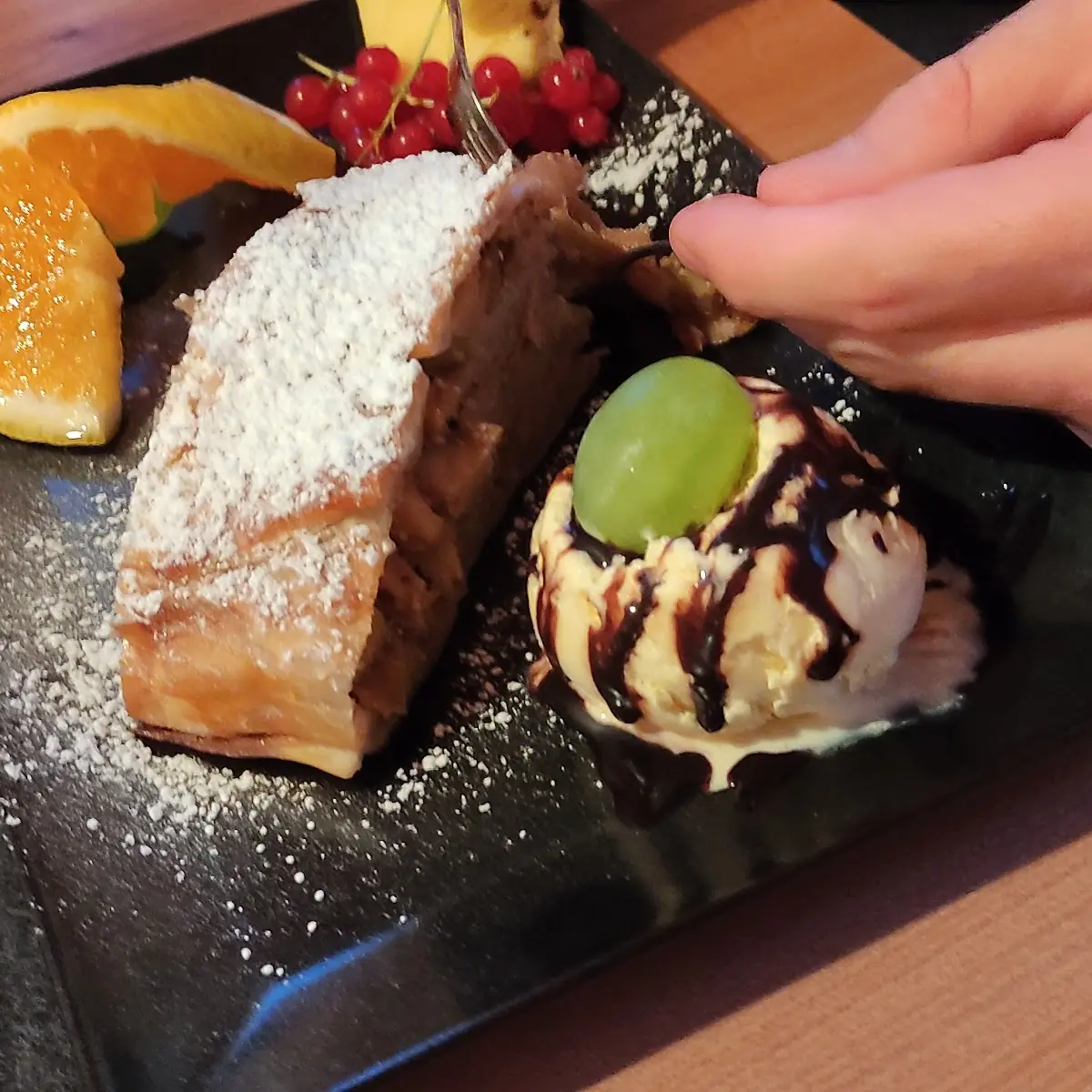 Apfelstrudel