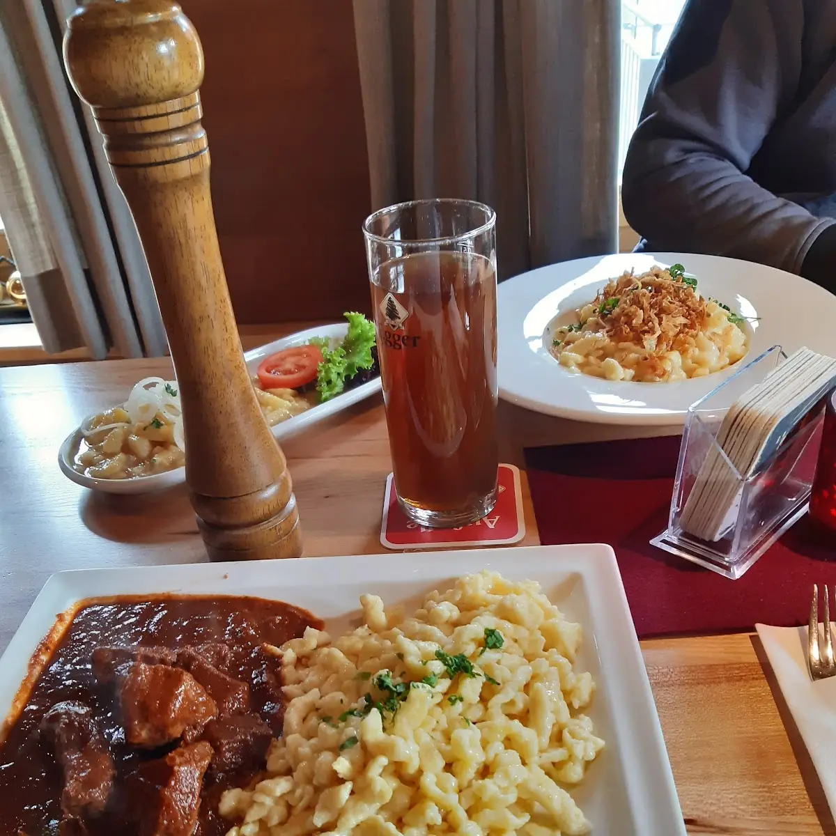 Gulasch Mit Spätzle