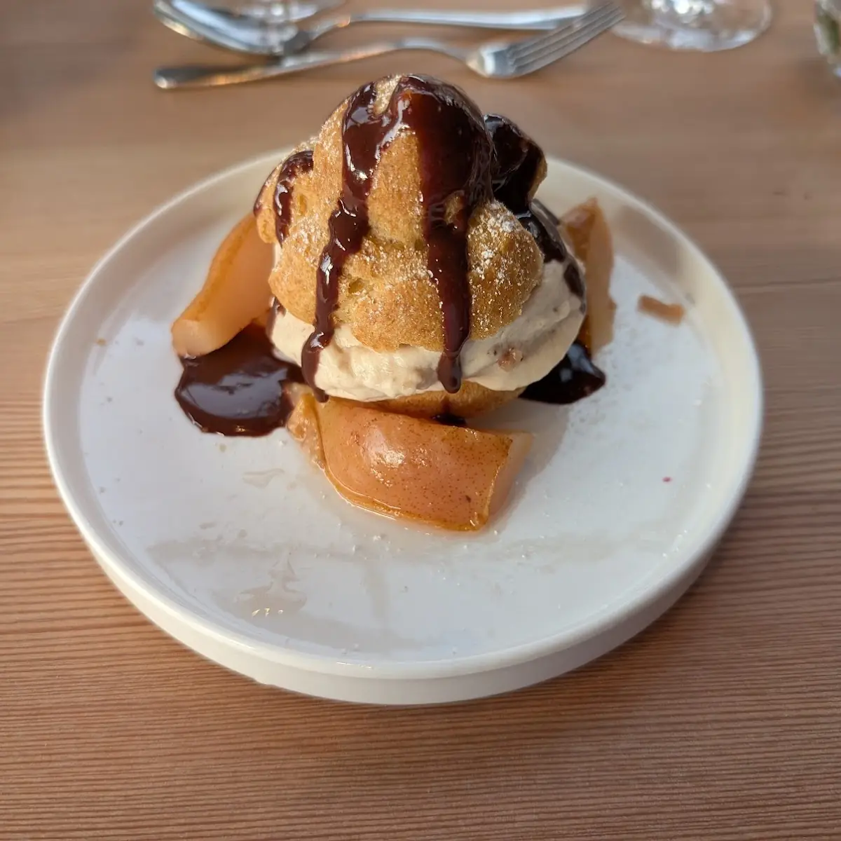 Brandteigkrapfen Mit Birnen & Maronicreme