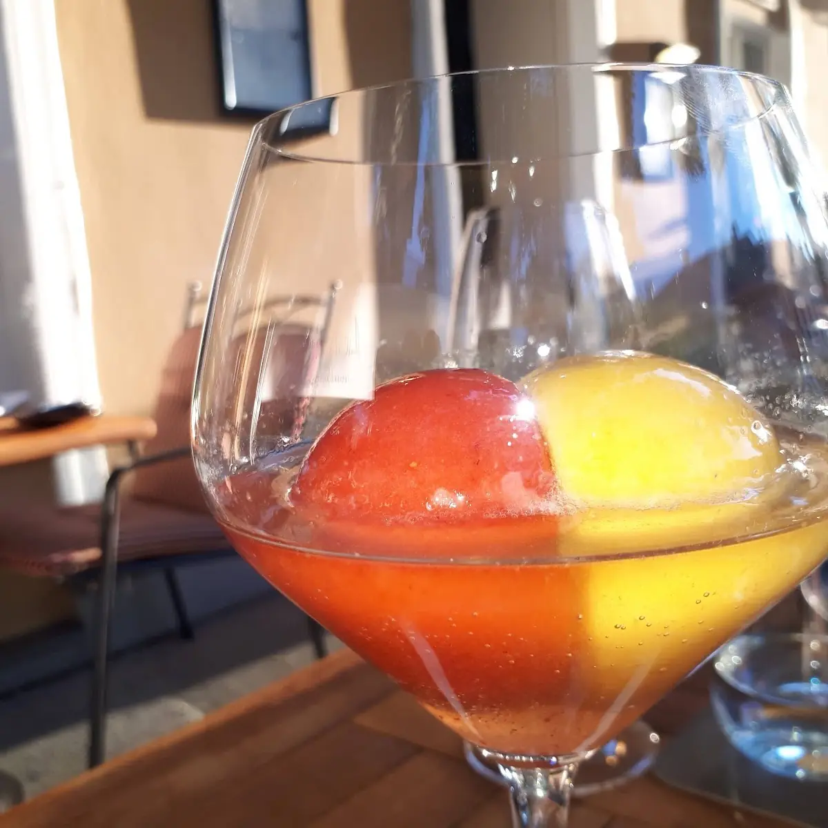 Fruchtiges Sorbet An Champagner