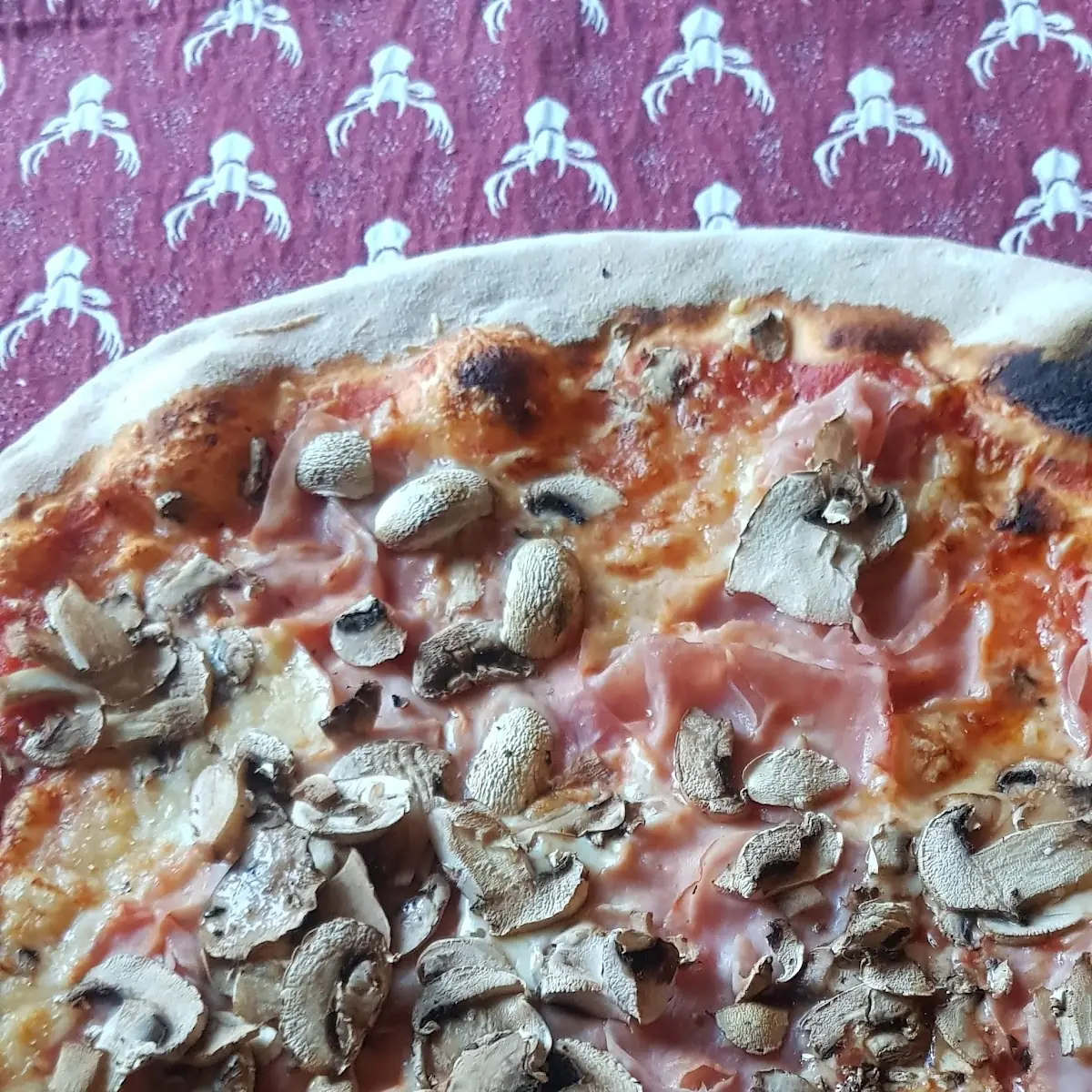 Pizza Schinken Champignon