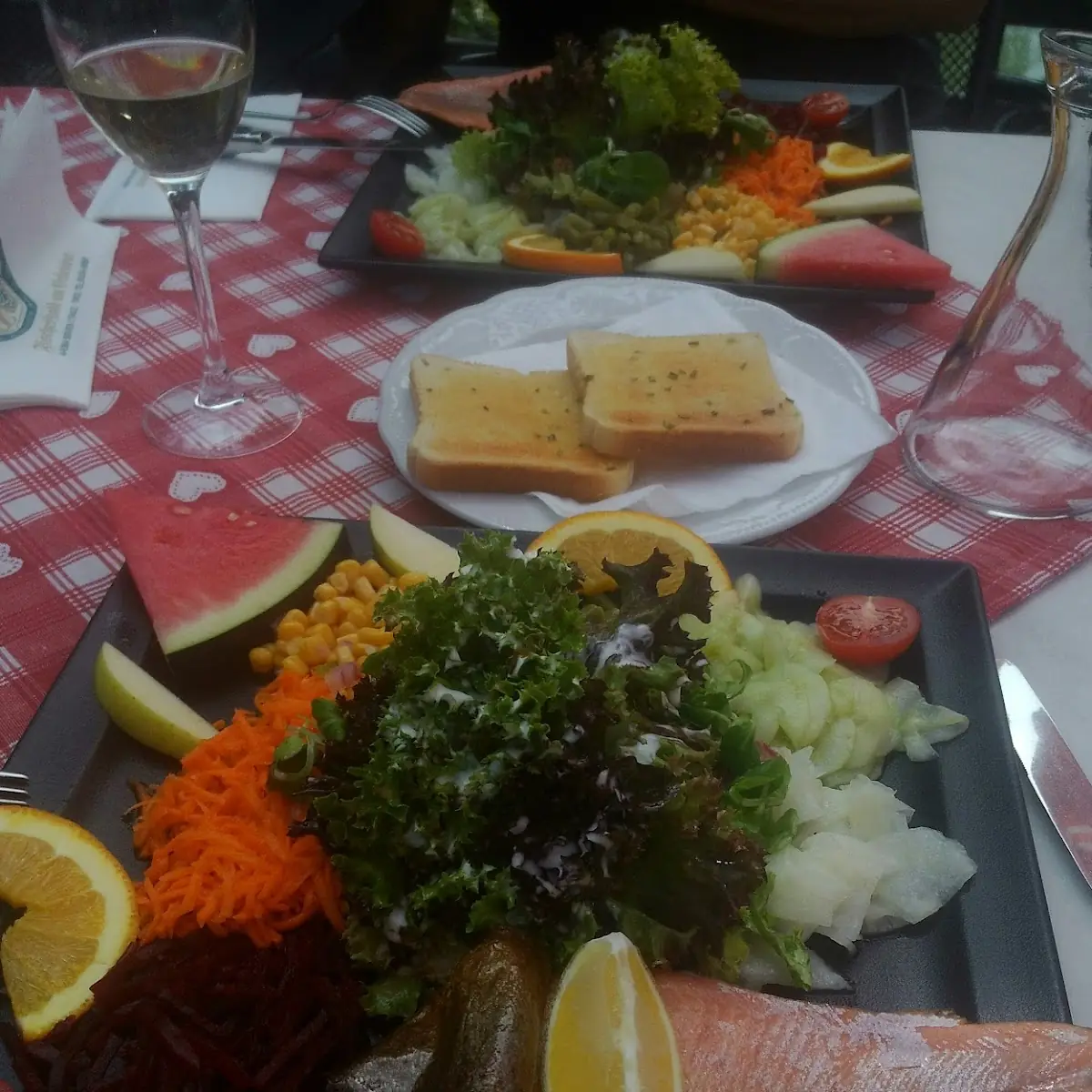 Salat Mit Forellenfilet