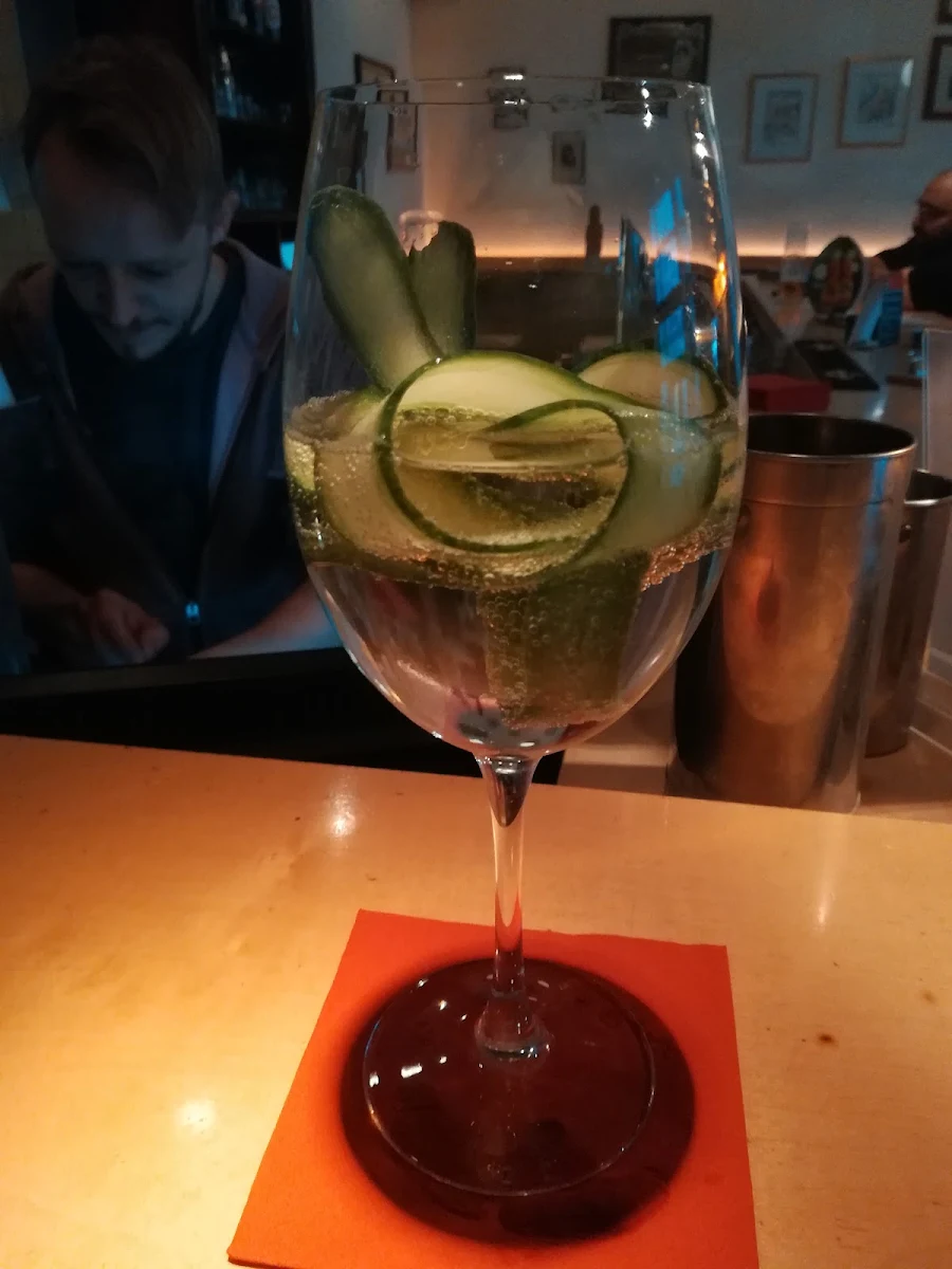 Spritzer Mit Gurke