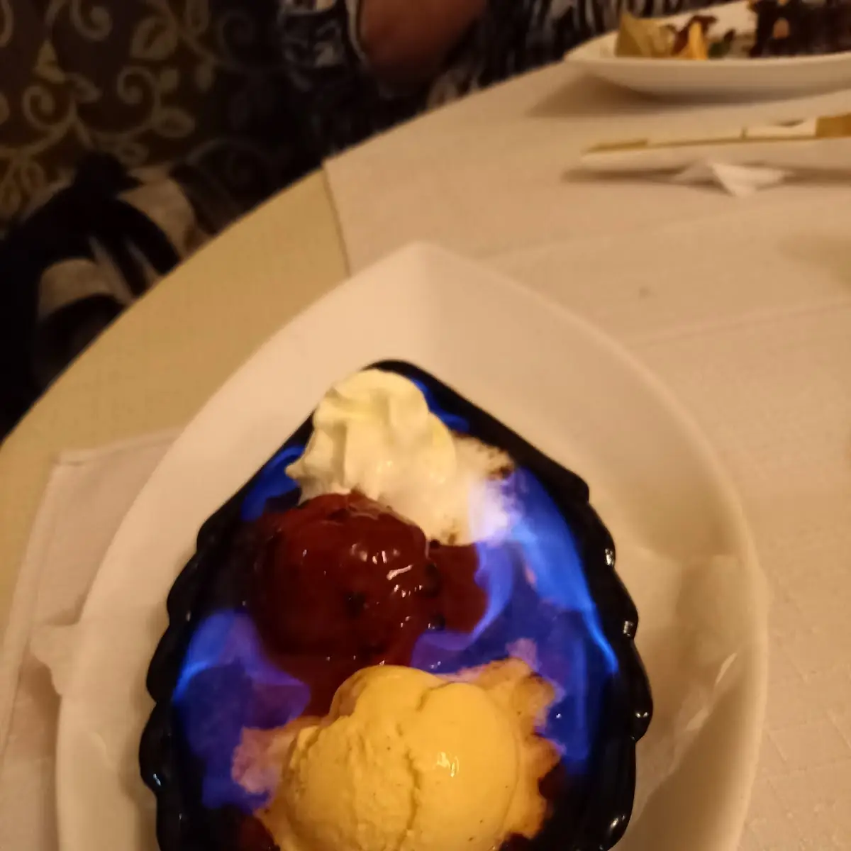 Flankiert Himmbeer Mit Eis