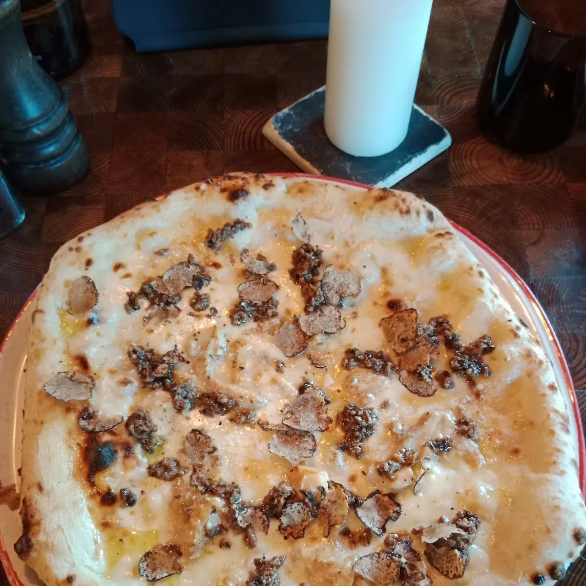 Trüffelpizza