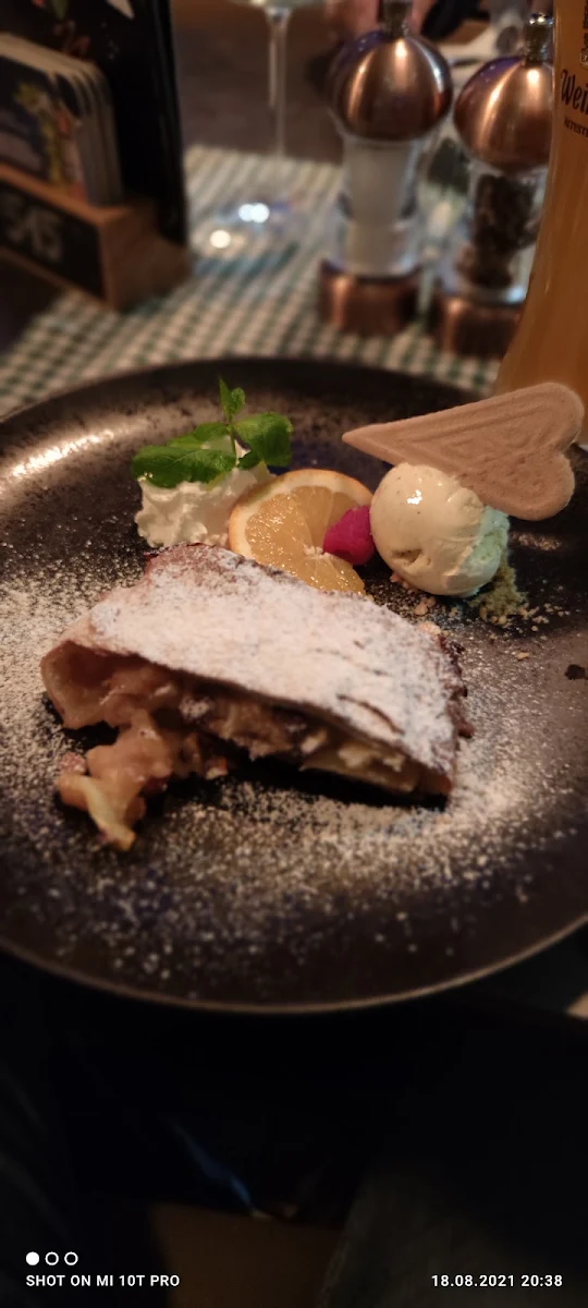 Apfelstrudel
