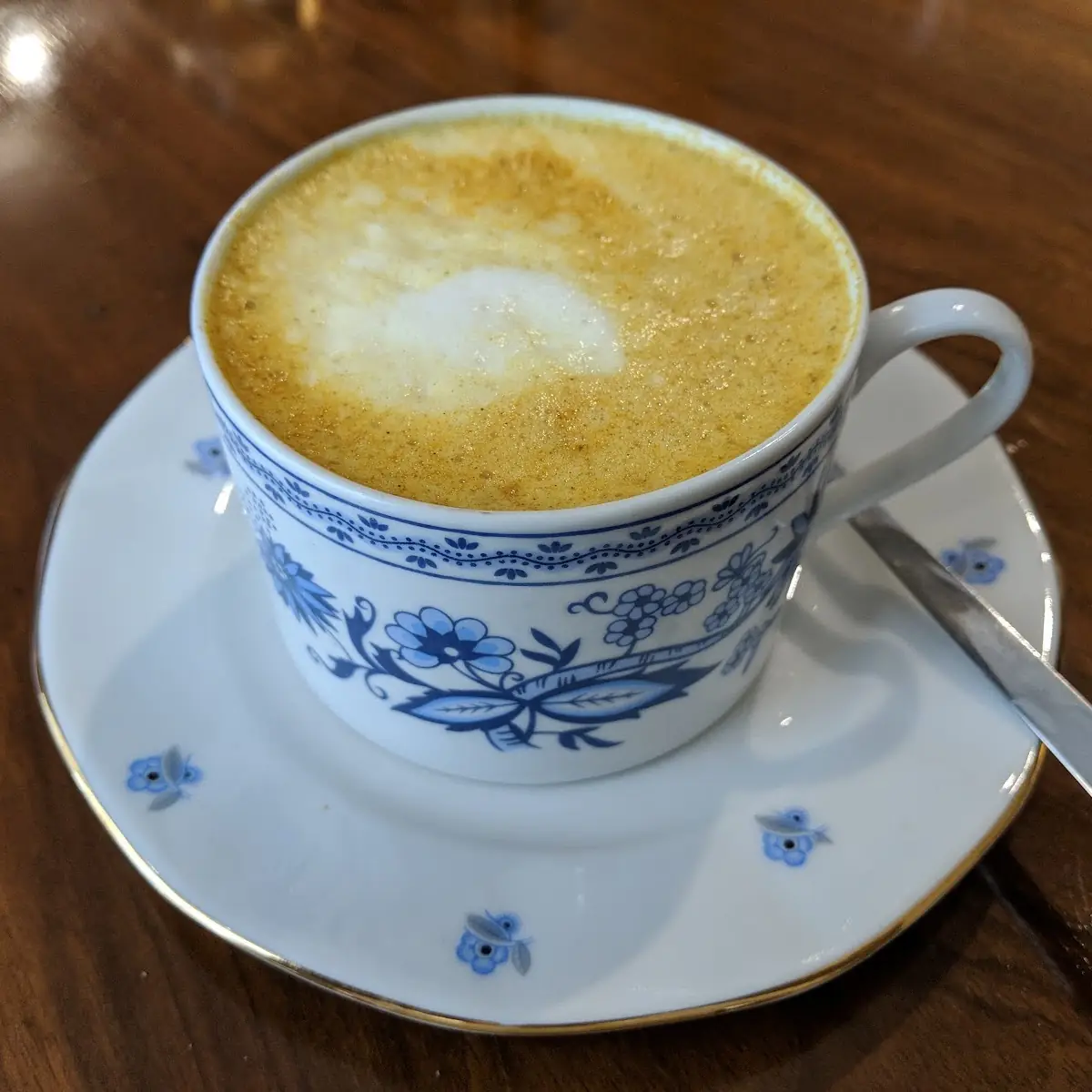 Goldene Milch