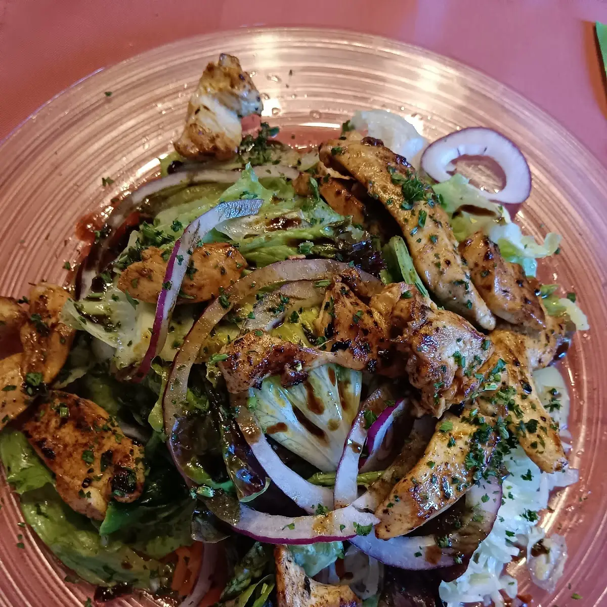 Gemischter Salat Mit Gegrillten Putenstreifen