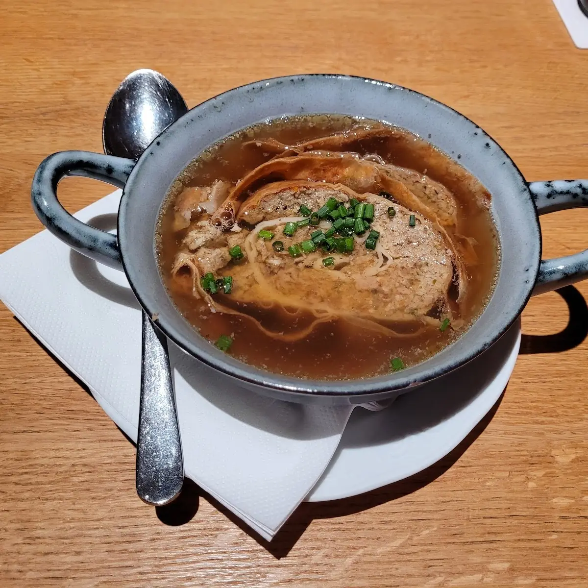 Leberknödelsuppe
