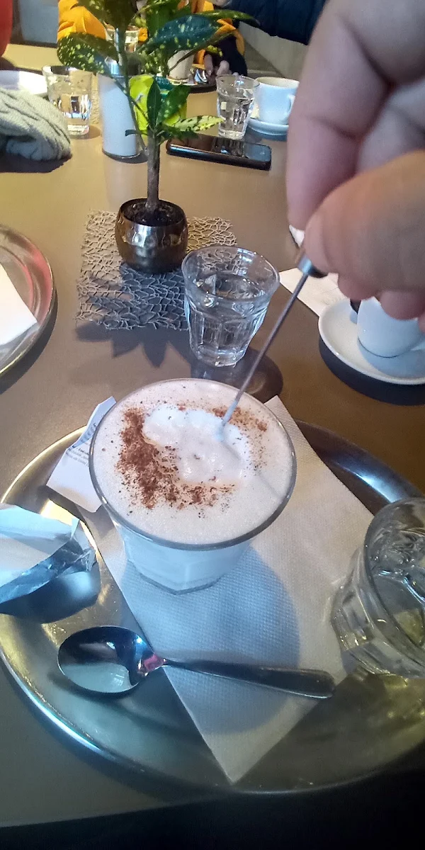 Hot Chocolate Honey and Cinnamon