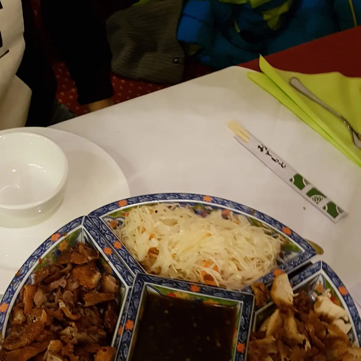 Phönix & Drache Mit Knoblauchsoße