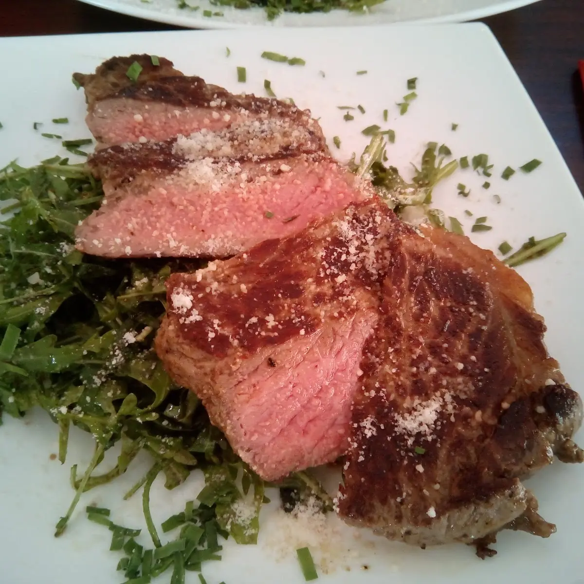 Beiriedschnitte Auf Rucola
