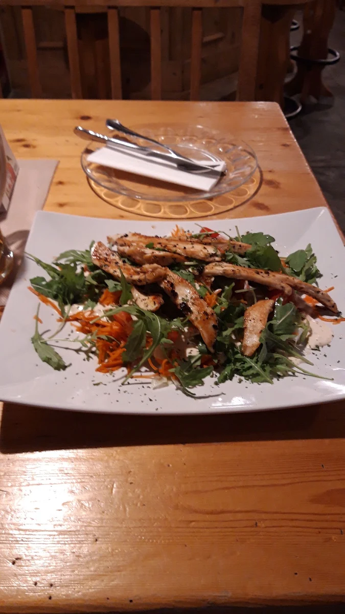Fitnesssalat Mit Panierten Hünerstreifen