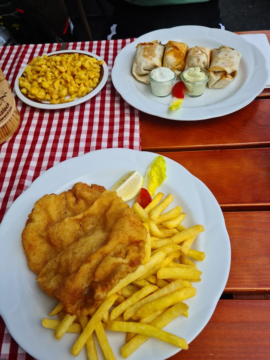 Schnitzel Wiener Art Mit Pommes