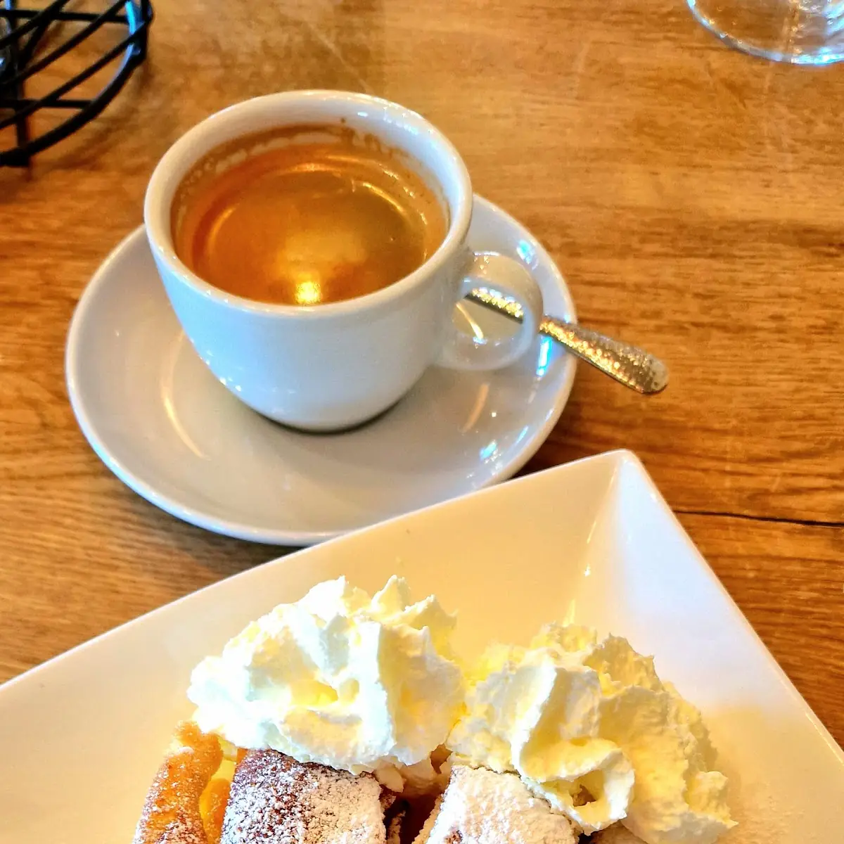 Blechkuchen Mit Schlagsahne