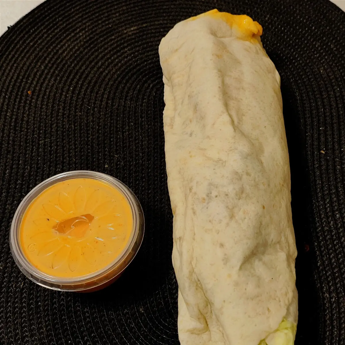 Dürüm Mit Scharfer Cocktailsauce