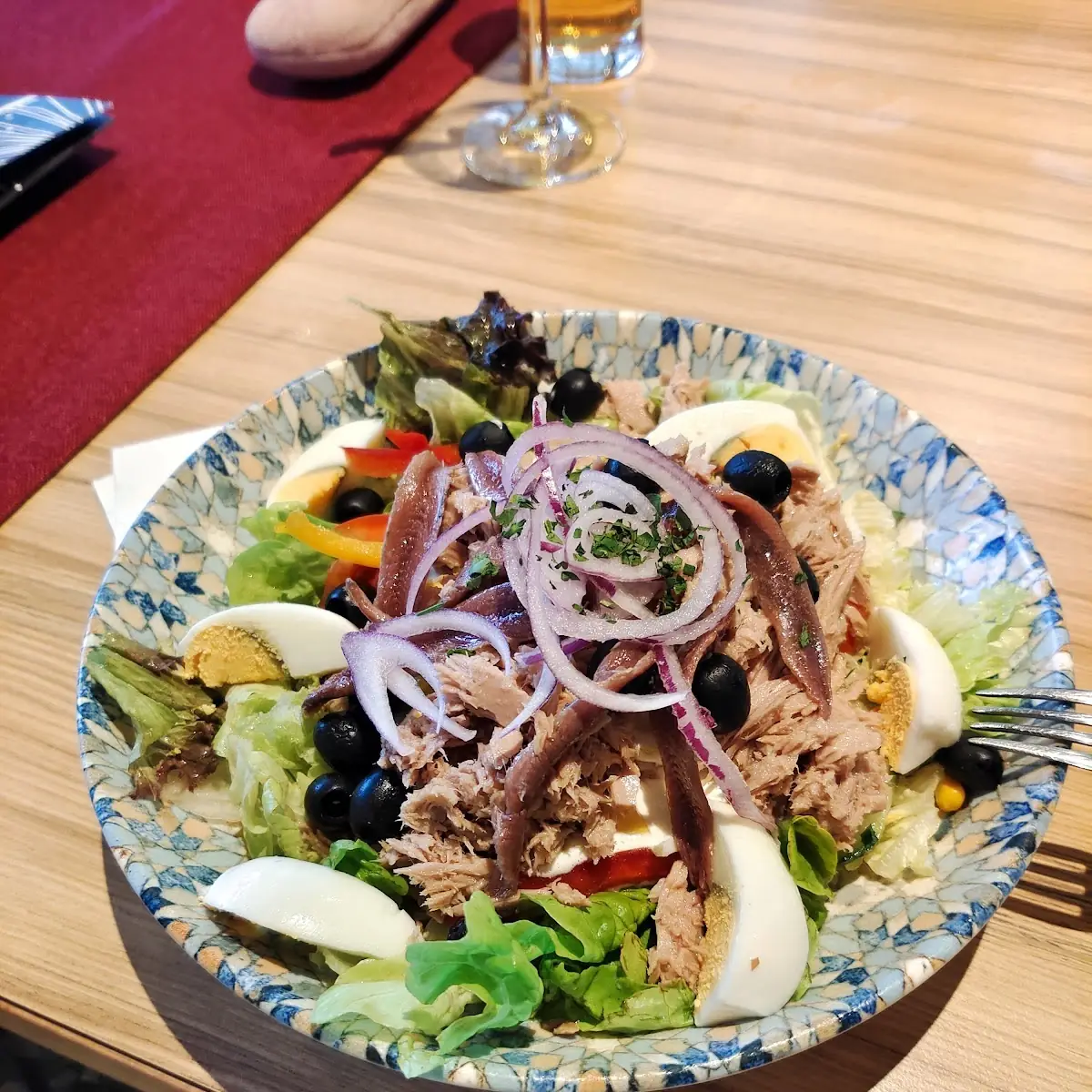 Salát S Tuňákem A Sardinkami