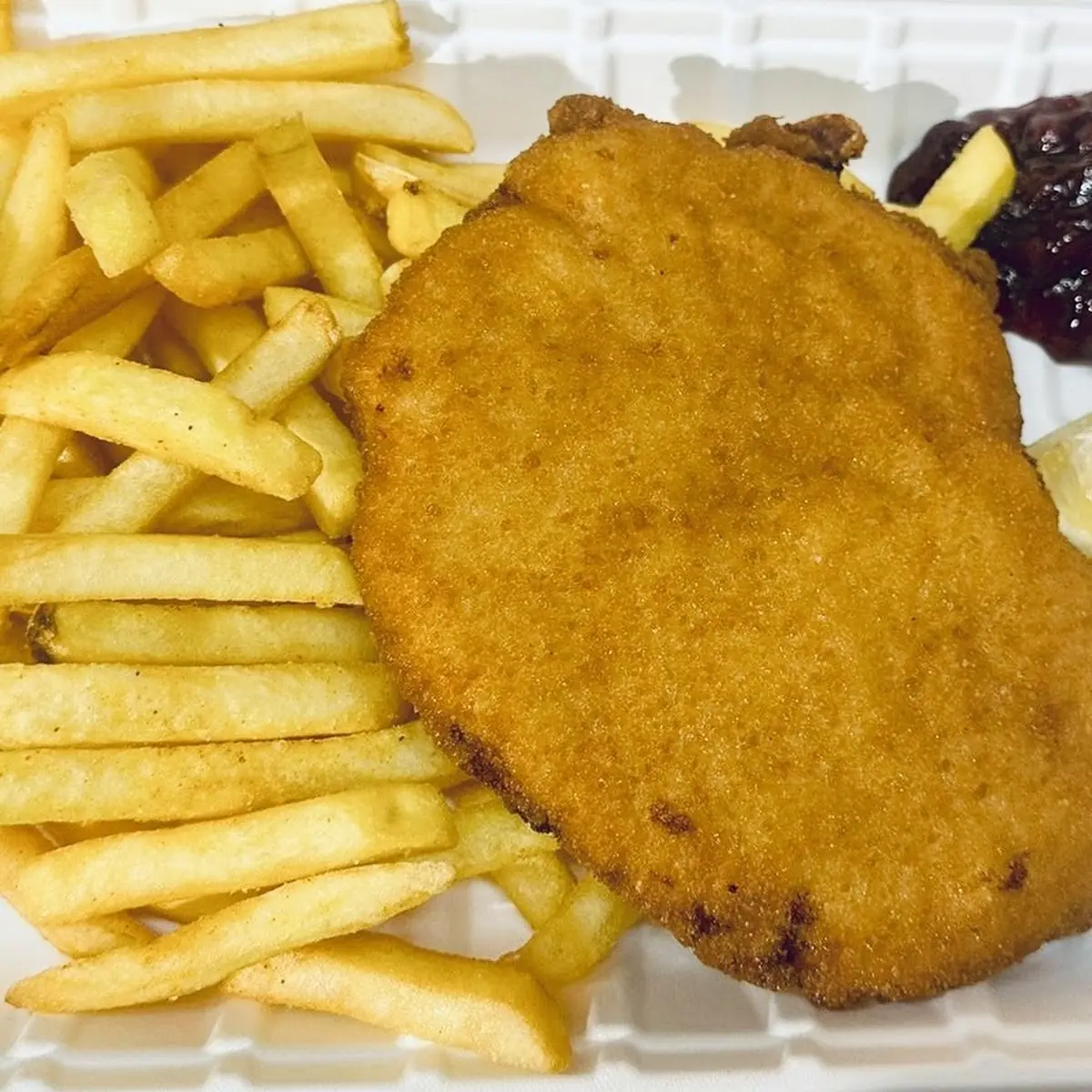 Schnitzel Mit Pommes