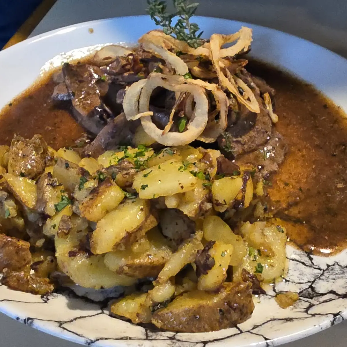 Leber Mit Bratkartoffeln