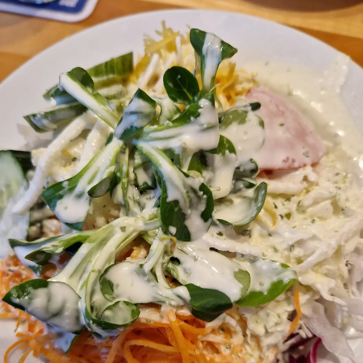 Gemischter Salat Mit Joghurtdressing