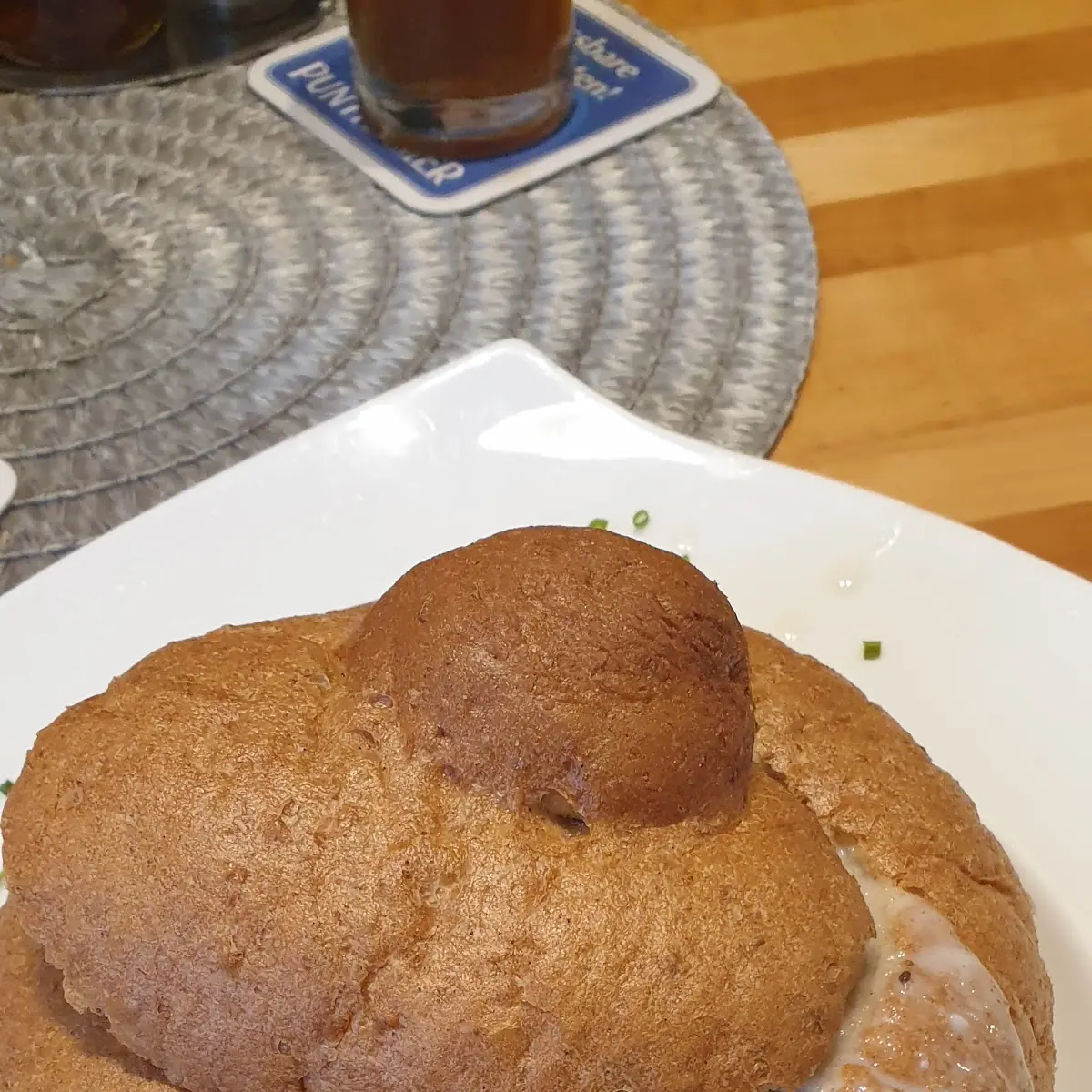 Knoblauchpresse Im Brot