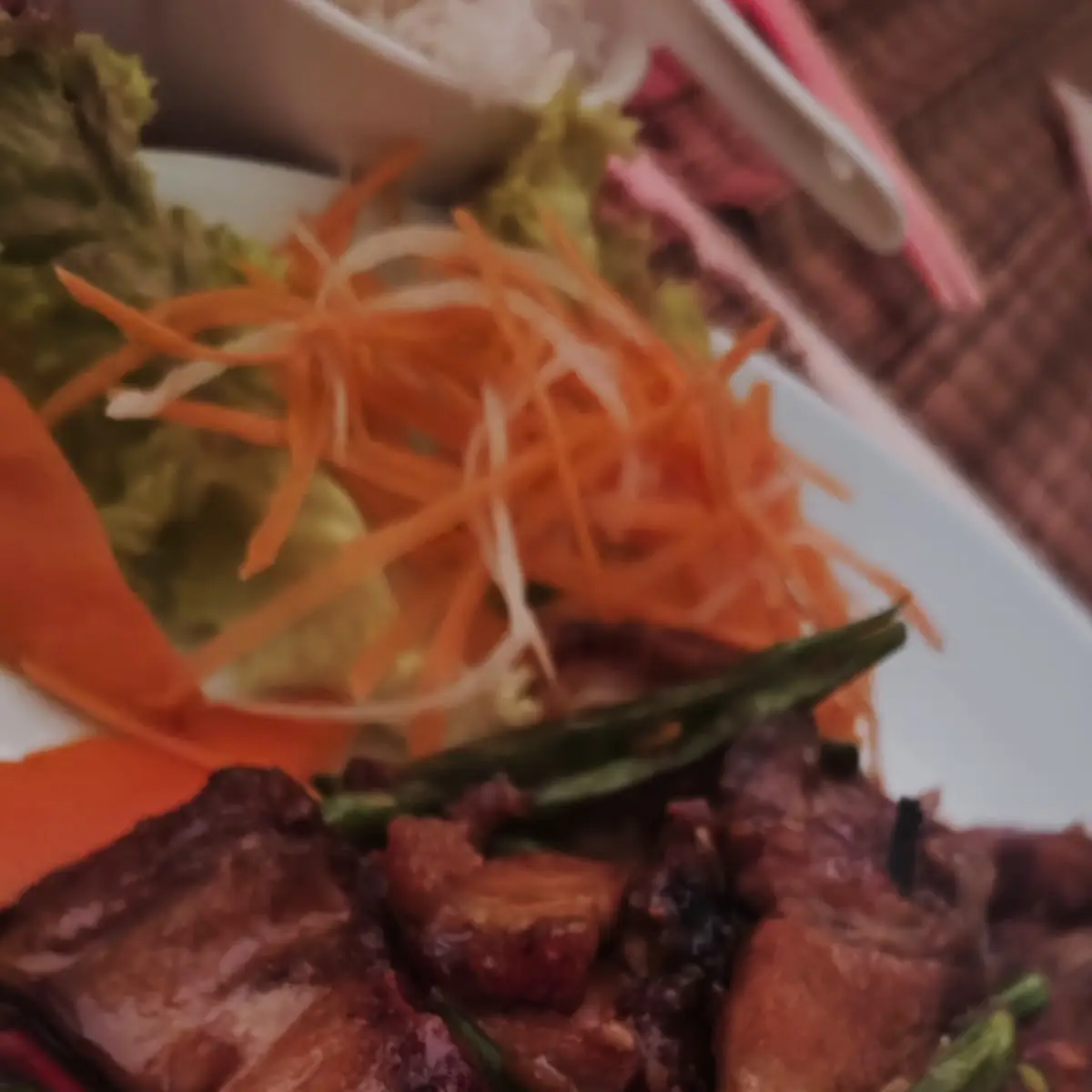 Knuspriger Schweinebauch
