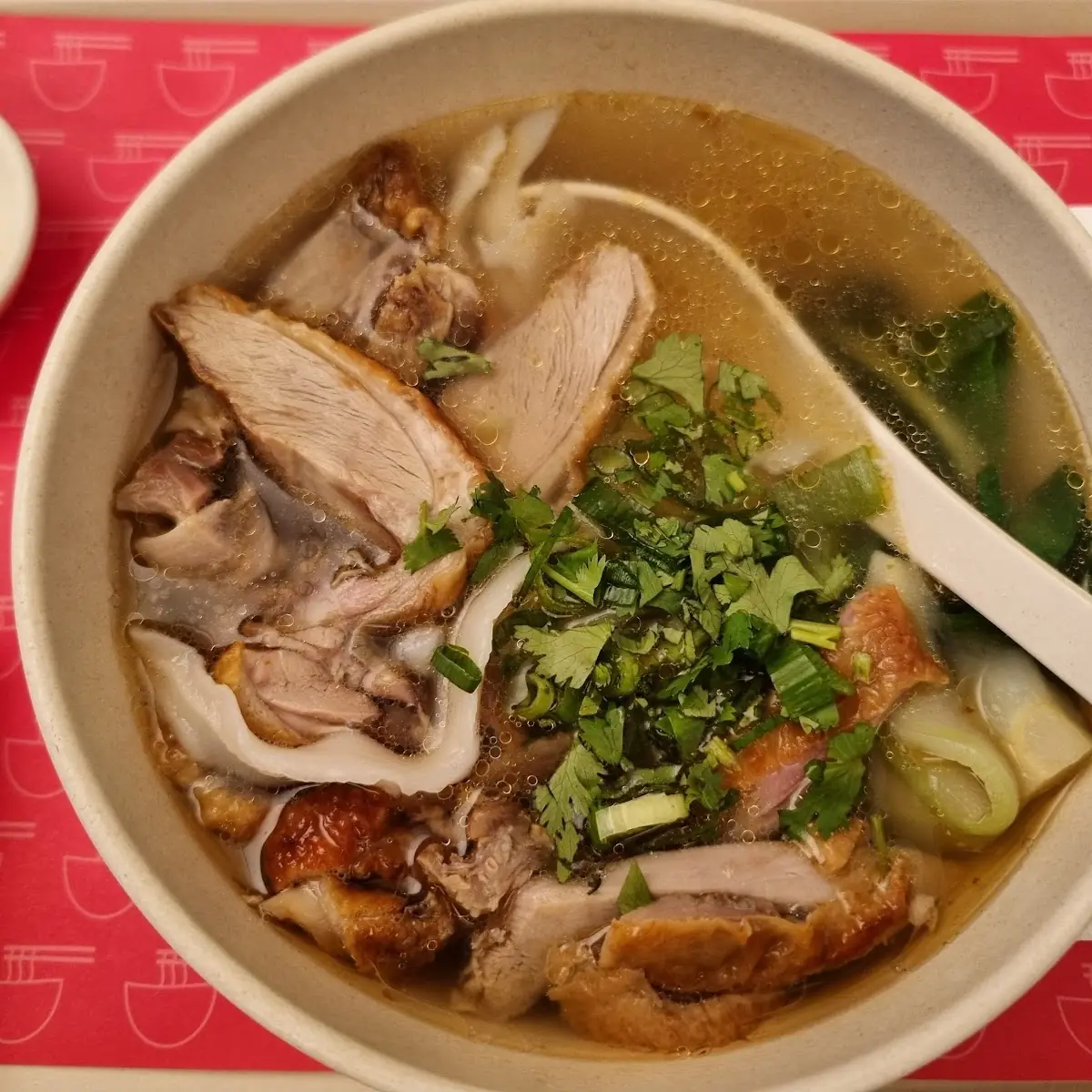Pho Mit Ente