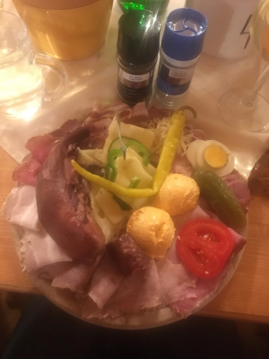 Brettljause Mit Gekochter Zunge