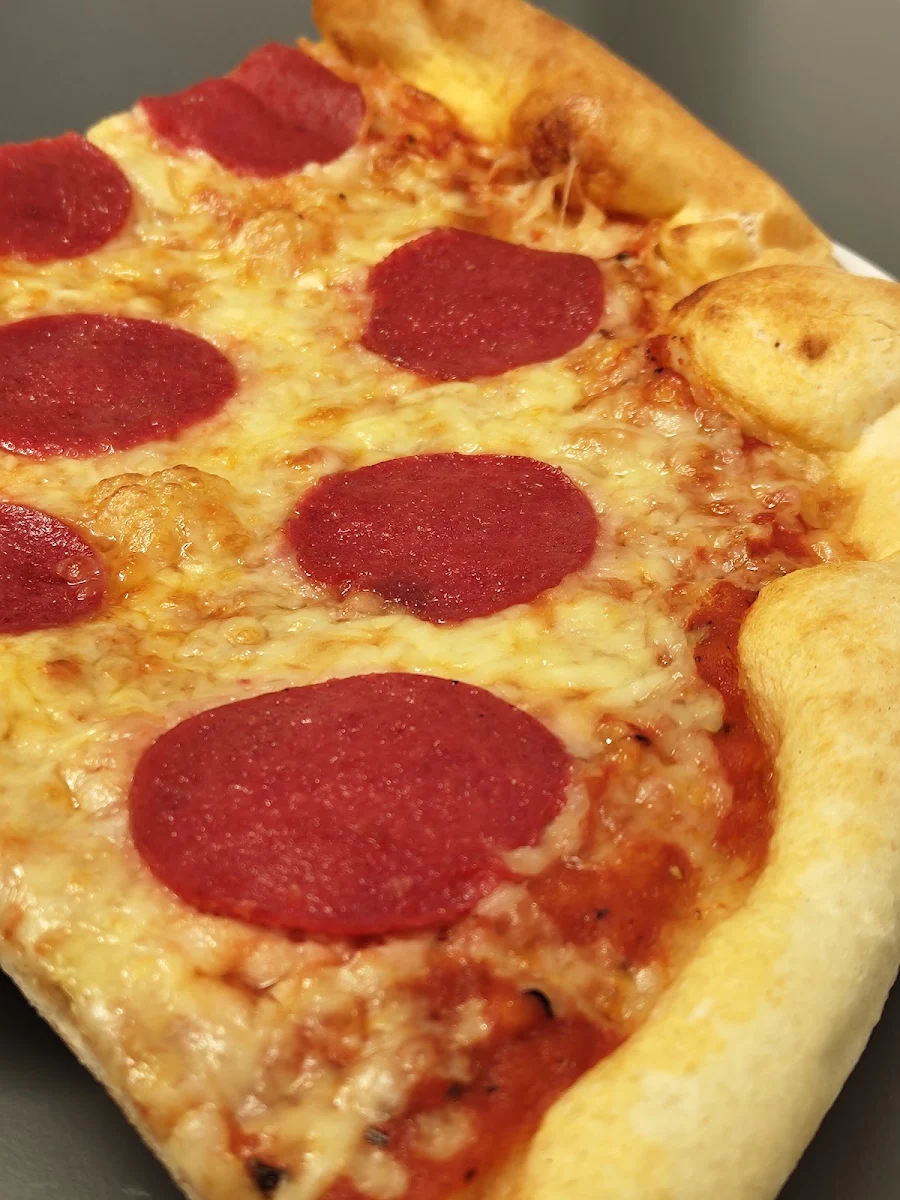 Salami Pizza