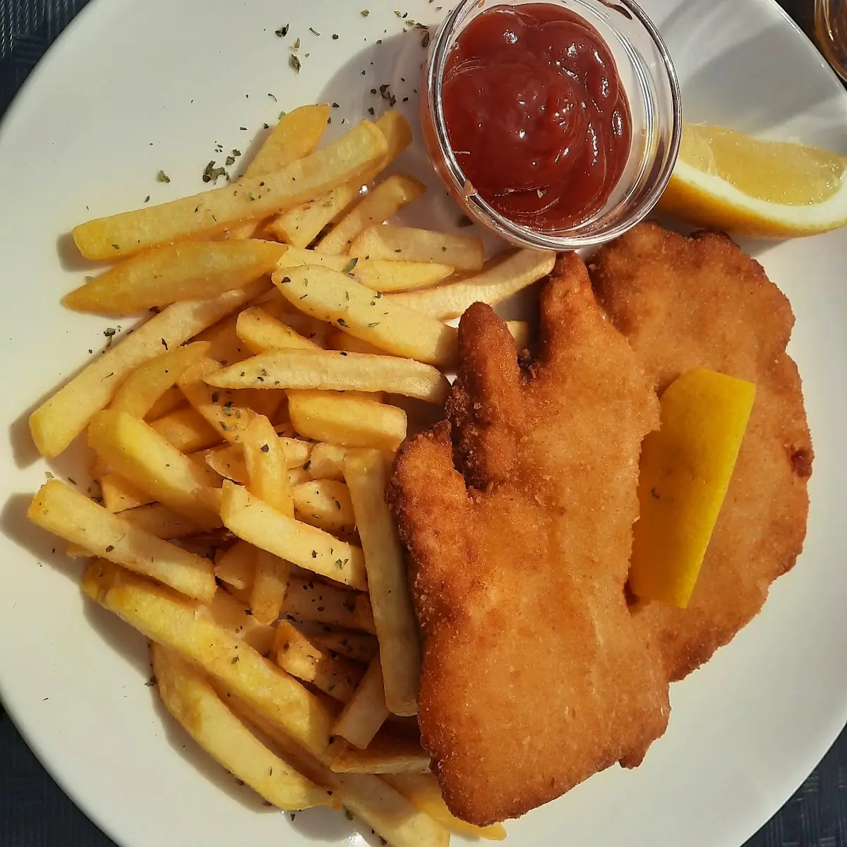 Wienerschnitzel Mit Pommes