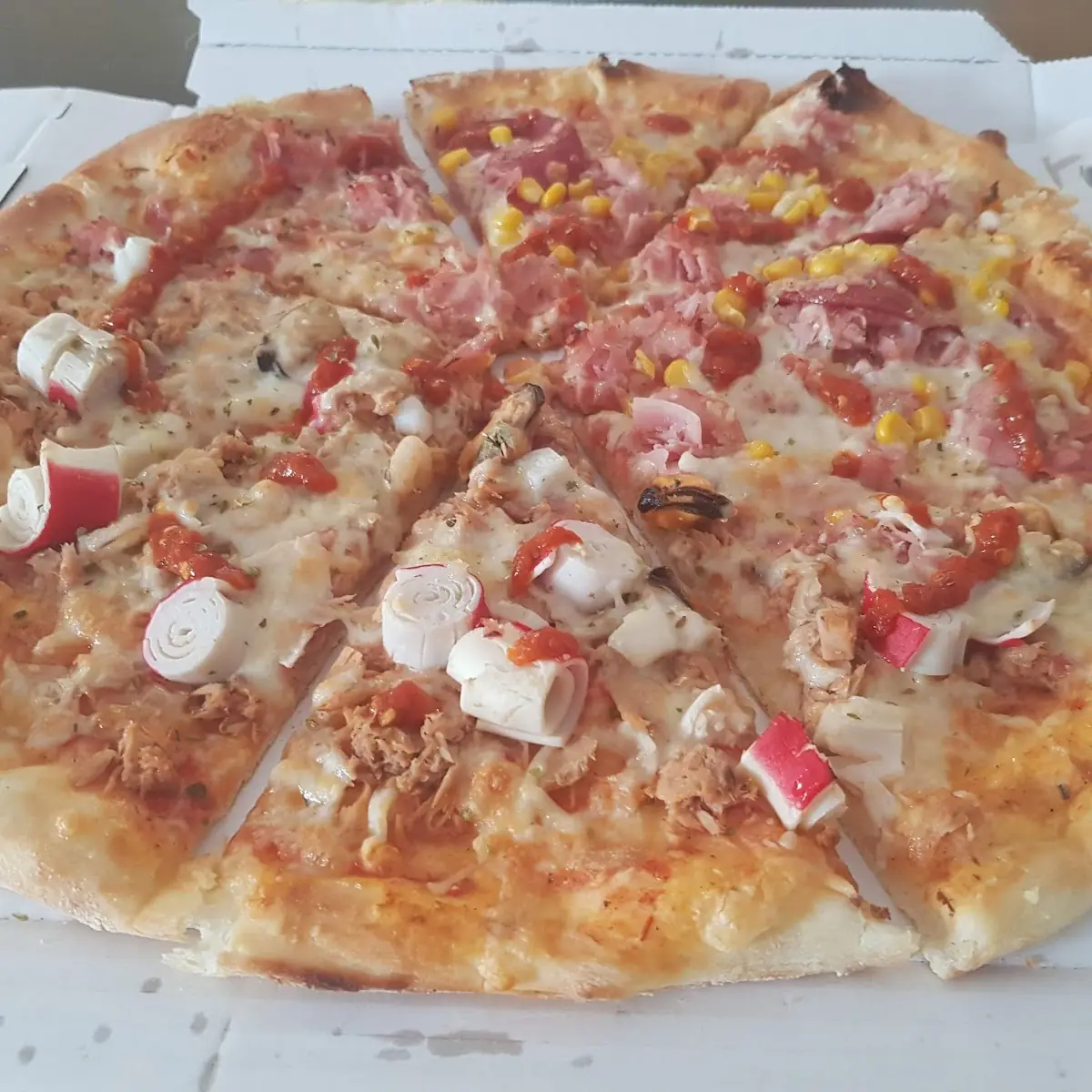 Fruti De Mare, Pizza Hollywood